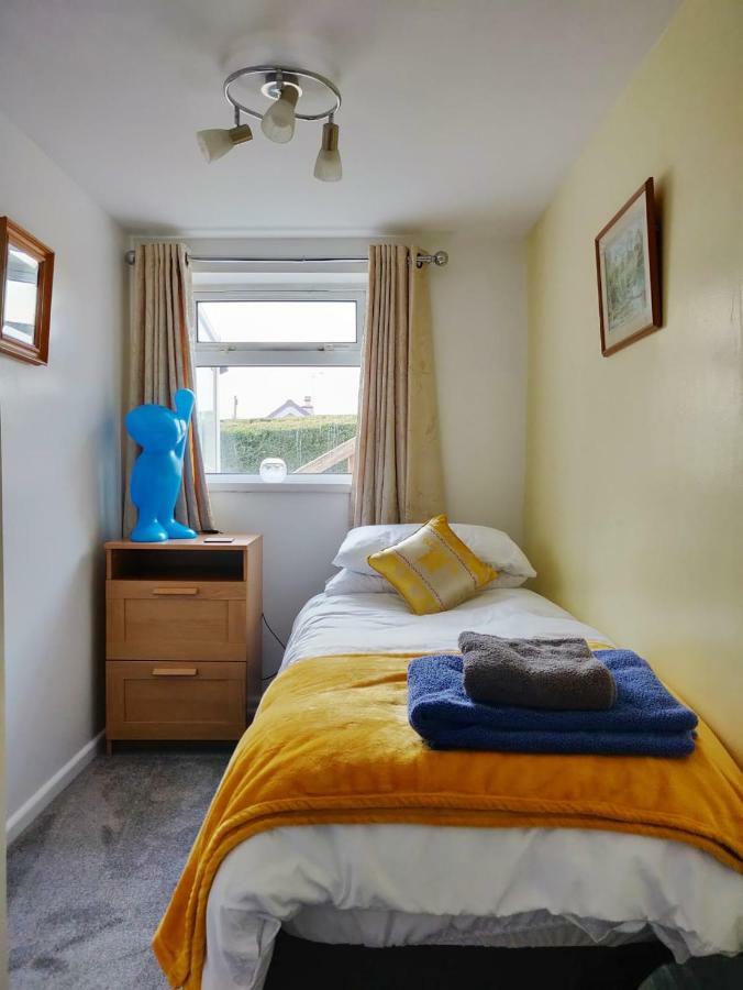 Garden Apartment Нютън Абът Екстериор снимка
